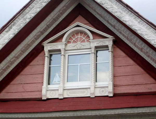  окна на крыше: их назначение и виды конструкций .